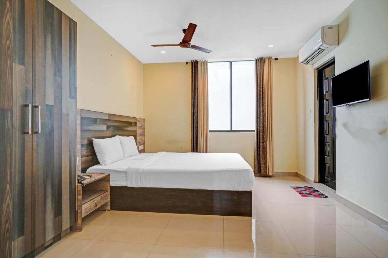 Capital O 87015 Hotel Al Salama Kochi Extérieur photo