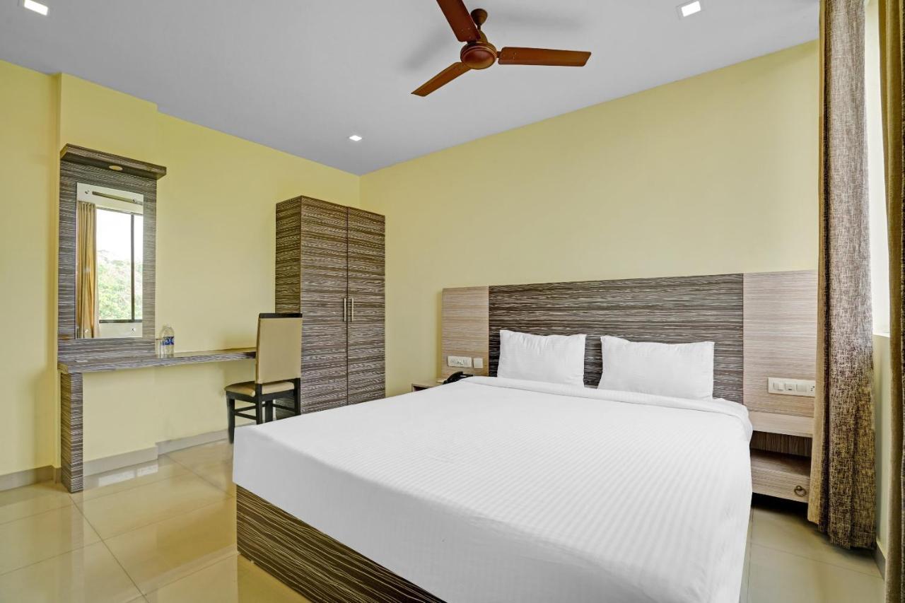 Capital O 87015 Hotel Al Salama Kochi Extérieur photo
