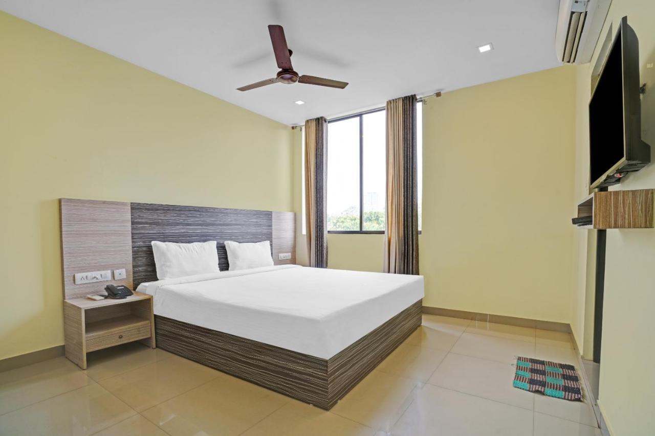 Capital O 87015 Hotel Al Salama Kochi Extérieur photo